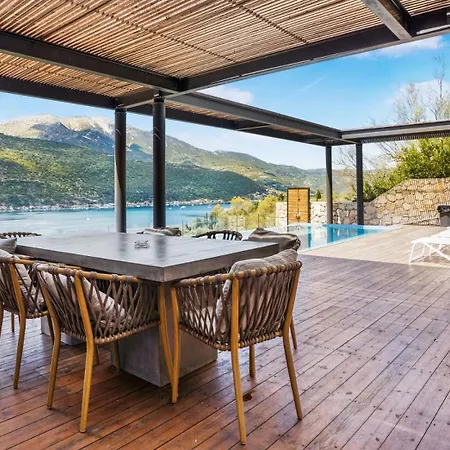 Luca Κατωχώρι